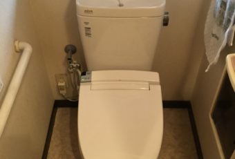 今までと同じ、壁リモコンのシャワートイレKA21シリーズに交換しました。節水、節電になります。