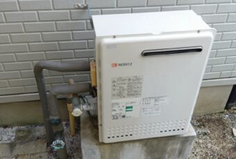 今まで使用いただいていた風呂給湯器になります。